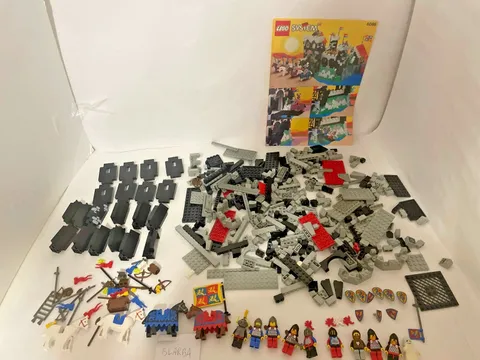 LEGO Castle Black Knight's Castle 6086 98% Complete with Instructions