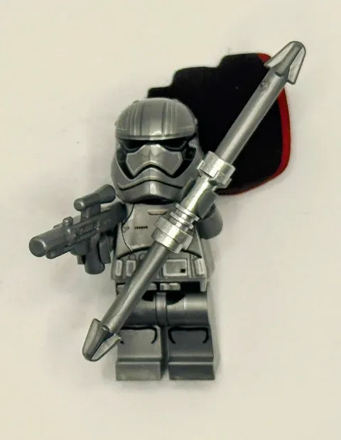 Lego Star Wars Captain Phasma With Cape Minifigure 