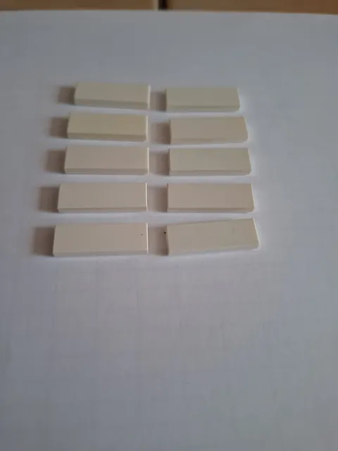 No 339 Lego Tile 1x3.   63864 White 