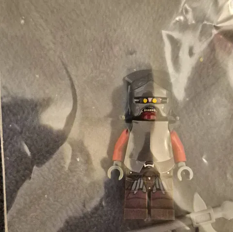 LEGO Lord of the Rings Armored Minifigure w/ Hood & Weapon