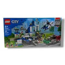 LEGO City Police Station 60316 Building Set 668 Pieces Road Plates Included