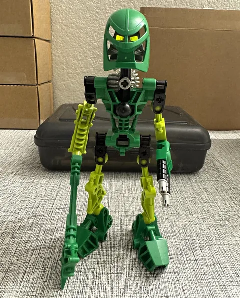 LEGO BIONICLE Lewa 2001 (8535) Complete 100% No Canister/Box or Instructions