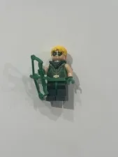 LEGO Green Arrow Minifigure DC Super Heroes 76028 Darkseid Invasion Minifig