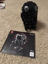 LEGO Star Wars 75274 TIE Fighter Pilot Helmet Set