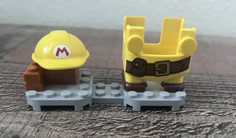 Lego Mario 71373 Builder Mario Power-Up Pack