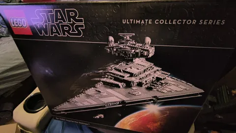 LEGO Star Wars UCS Imperial Star Destroyer Set 75252