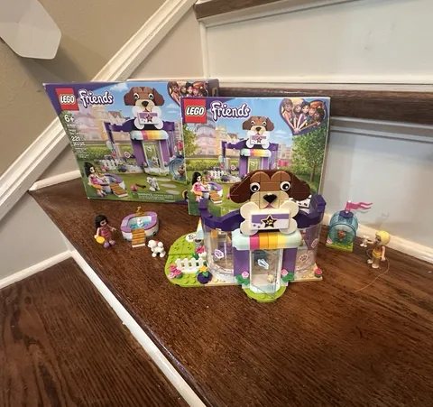 LEGO Friends 41691 Doggy Day Care Pets Set 221 pcs Box Manual Included