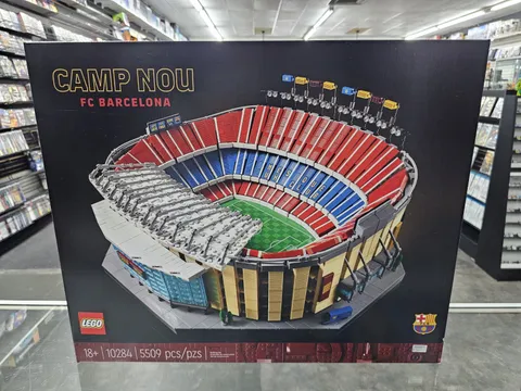 LEGO Icons: Camp Nou - FC Barcelona (10284) Sealed Brand NEW Authentic Retired