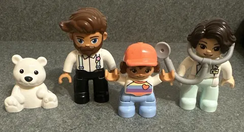 Lego Duplo Lot Doctor Visit Figures 10968 Girl Doctor Dad Plus Little Bear