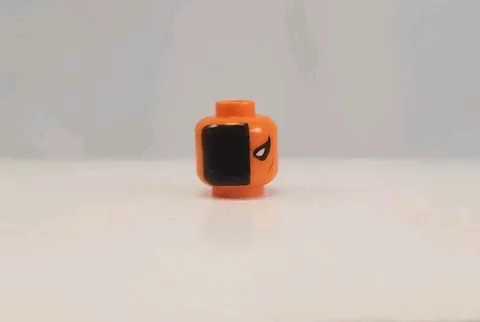 LEGO Deathstroke Minifigure Head Part 76034 DC (Slade Wilson) Genuine OEM 