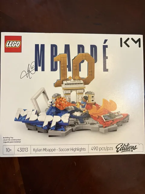 LEGO Kylian Mbappé - Soccer Highlights Editions 43013 Complete Set 490 pcs