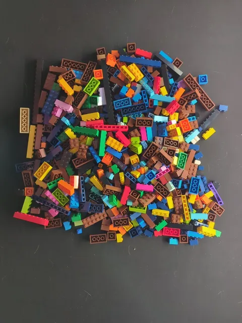 Lego Bulk Lot (3.5 lbs) - Misc. Colors - Assorted PCs - Clean