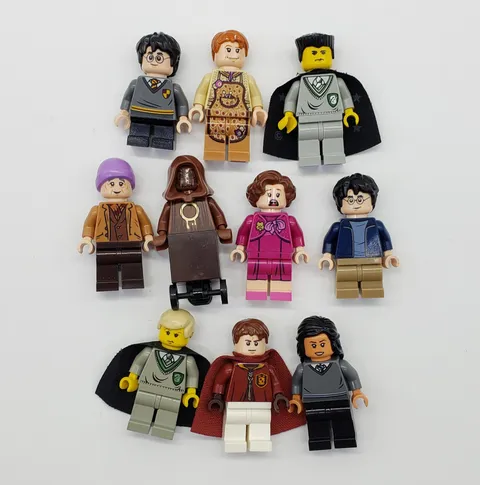 Lot of 10 LEGO Harry Potter Minifigures Vintage and New Assorted Figures #20