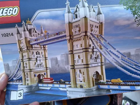 LEGO Tower Bridge 10214 4287pc Plastic Set Ages 16+ with Box