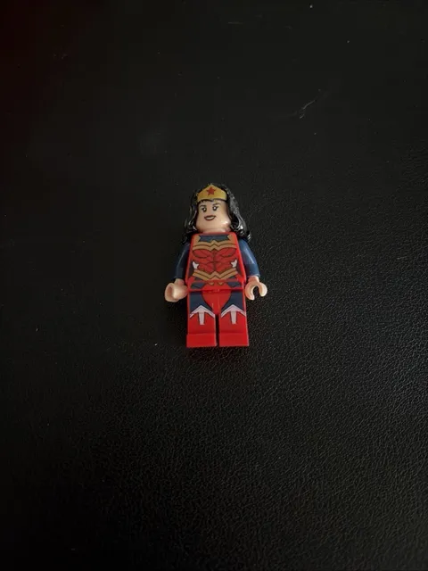 Lego Wonder Woman Minifigure sh0392 DC Super Heroes CMF Lot Rare Retired Vintage