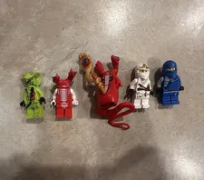 LEGO Minifigure Lot of 5 Assorted Characters Plastic Figures
