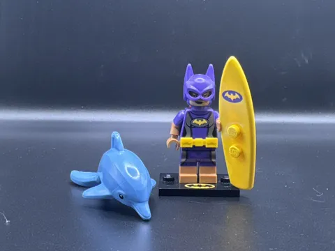 LEGO MINIFIGURE THE LEGO BATMAN MOVIR SERIES 2 VACATION BATGIRL COLTLBM33