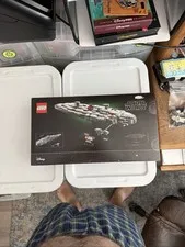 LEGO Star Wars Home One Starcruiser 75405, 559 Pieces, Display Stand