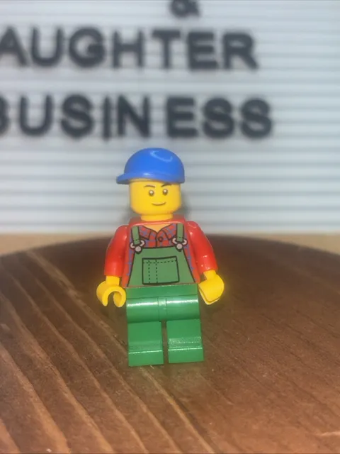 LEGO Overalls Farmer Green, Blue Cap cty0136 Used in Excellent Condition