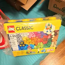 LEGO Classic Large Creative Brick Box 10698 790 Pieces Ideas Included