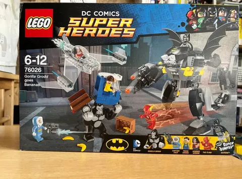 LEGO DC Comics Super Heroes Gorilla Grodd Goes Bananas 347pcs Batman New Sealed