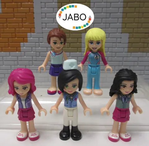 (L 15 / 13 / 7) Lego Friends 5 Figures Minifigures