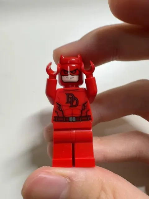 MINT LEGO Daredevil Minifigure sh0724