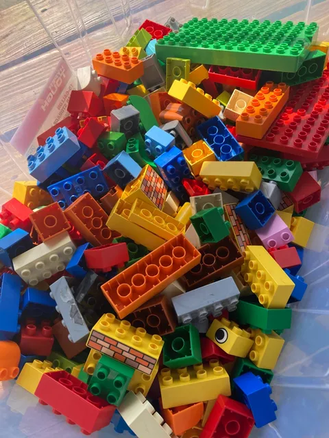Large Duplo lot 69 pieces including 11 people and large Duplo board