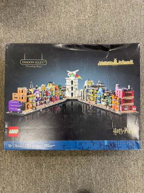 LEGO - 76444 - Harry Potter - Diagon Alley Wizarding Shops - Brand NEW