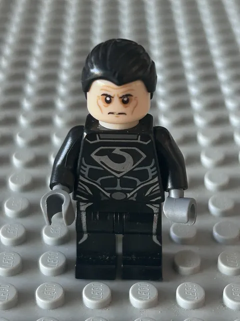 Lego General Zod DC Super Heroes Minifigure General Zod 76002 SH078