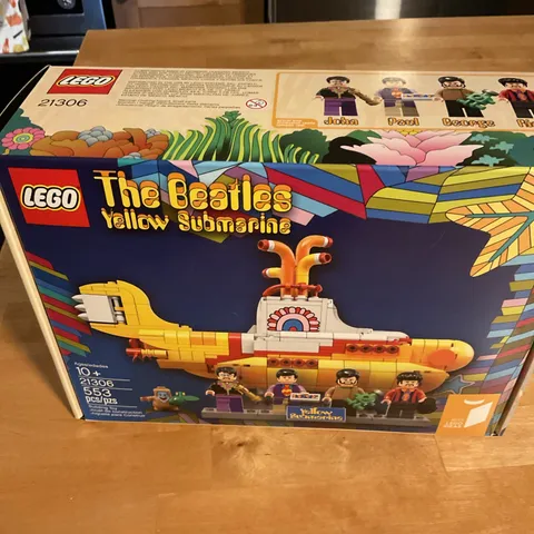 LEGO Ideas: The Beatles Yellow Submarine (21306) NIB