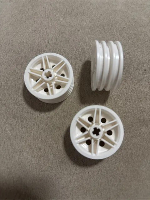 LEGO Parts - White Wheel 30mm D. x 14mm - No 56904 - QTY 3