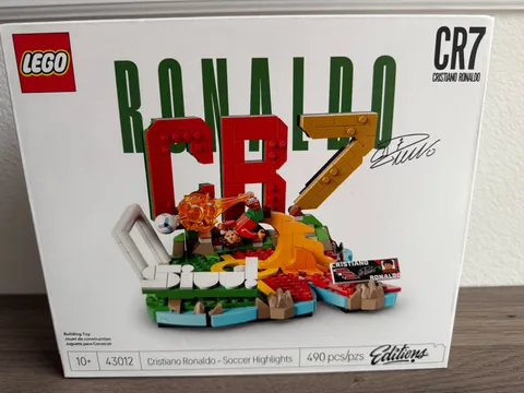 LEGO Editions Cristiano Ronaldo Soccer Highlights 43012 Complete Set 490 Pieces
