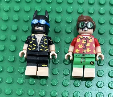 The Lego Batman Movie Minifigure Series 2 Vacation Robin batman swimsuit lot