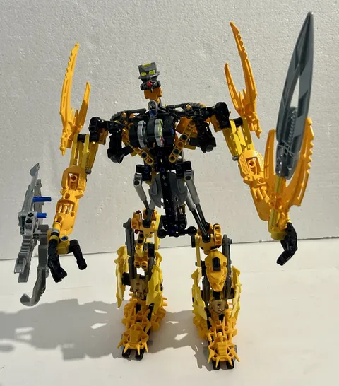 LEGO Bionicle Toa Mata Nui 8998 Assembled w/manuals Incomplete No Mask