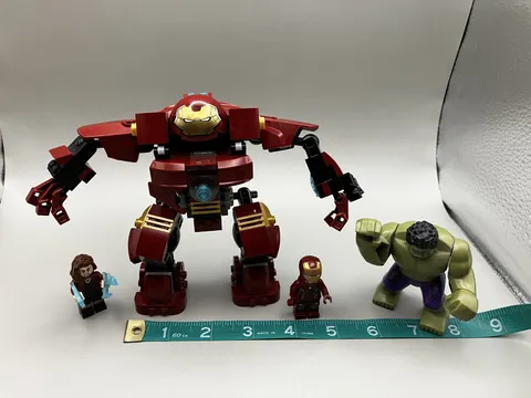 Lego Marvel Age of Ultron Hulk buster building set Retired toy missing one used