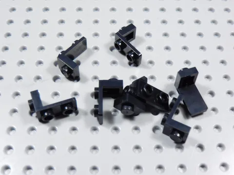 LEGO Lot of 8 Black 1x1-1x2 Brackets BF