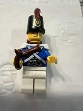 Lego Minifigure Bluecoat Soldier 1 (PI152) From Imperial Soldiers Set 70410