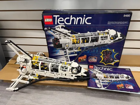 LEGO Technic 8480 Space Shuttle Vintage 1996 with Box Manual and Minifig