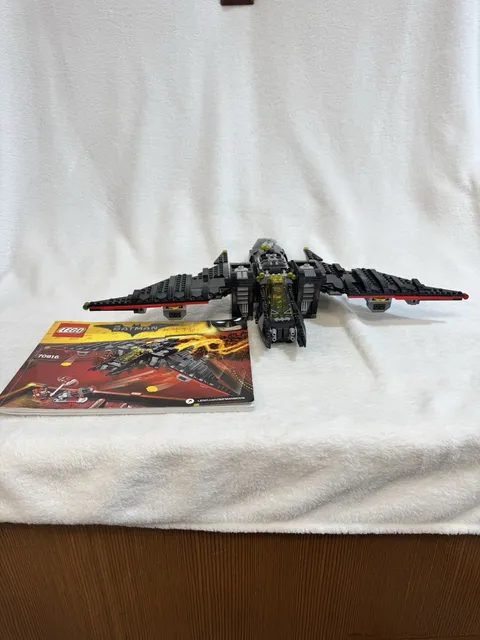LEGO Batman Movie Batwing 70916 Batman Robin Minifigures Car Instructions