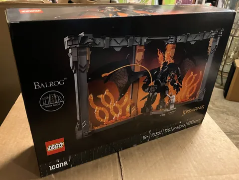 Genuine LEGO Icons The Lord of the Rings: Balrog Book Nook (10367) Brand New