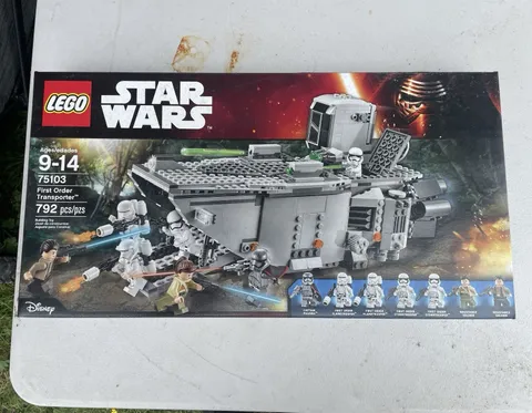 LEGO Star Wars 75103 First Order Transporter New Sealed