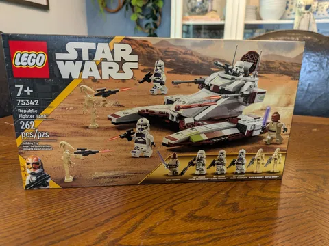 LEGO Star Wars 75342 Republic Fighter Tank - Brand New Sealed Box