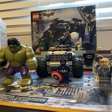 LEGO Marvel Super Heroes The Hydra Fortress Smash (76041) Incomplete See Picture