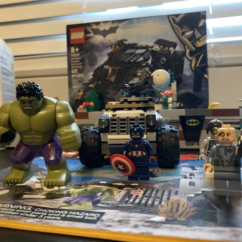 LEGO Marvel Super Heroes The Hydra Fortress Smash (76041) Incomplete See Picture