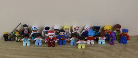 Lego Duplo lot Figures Mix Lot 22 Vintage Modern Superman Spiderman Ghost Spider