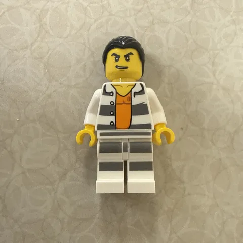 LEGO Minifigure City Police Jail Prisoner Criminal Crook cty0613 60128 60130