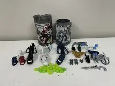 LEGO Bionicle Piraka 8905 8901 Thok Hakann Bundle Of Pieces Read Description