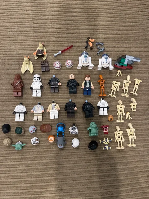 Huge LEGO Star Wars Minifigures and Parts Lot! Good condition