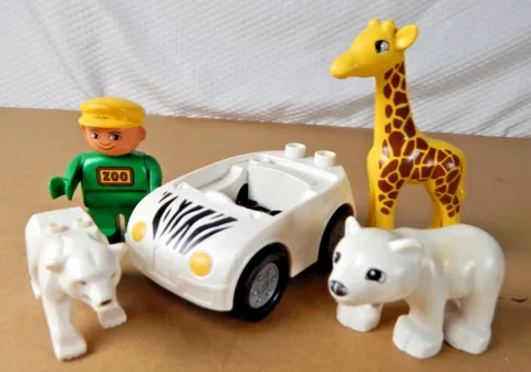 Lego Duplo Zoo Keeper Safari Car Vehicle Giraffe Polar Bear lot